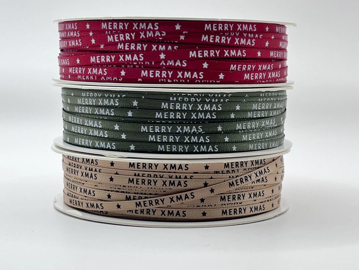 Nastro natalizio con scritta Merry Christmas - Altezza 3 mm - 100% poliestere - € 0,50/mt