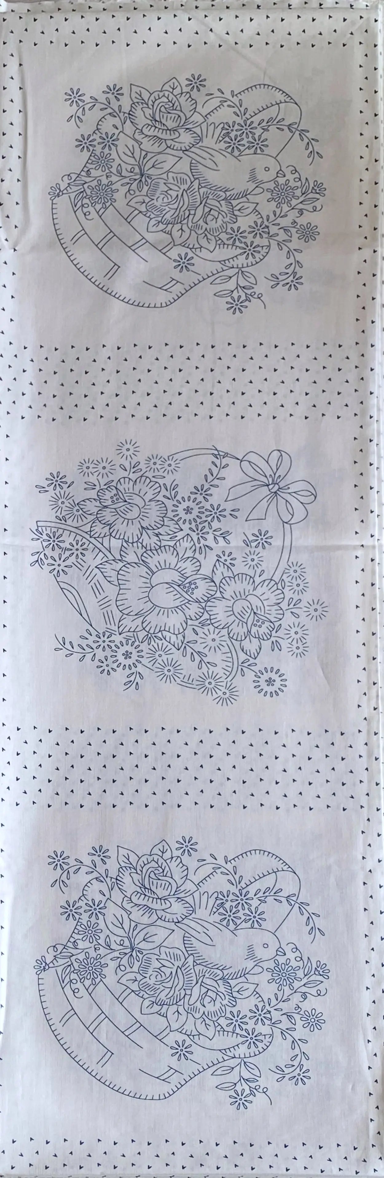 Tessuto Americano Basket of Bloom 100% cotone h 110 - € 18,00/pannello da 60 cm